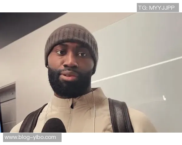 末节狂砍14分杰伦布朗全场25投11中斩获31分9篮板2助攻2封盖表现出色